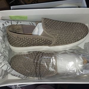 Wild pair memory foam taupe glitter comfy slip in shoe